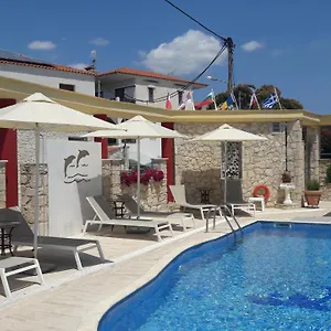 hotel-venus-fourka.hotelschalkidiki.net/